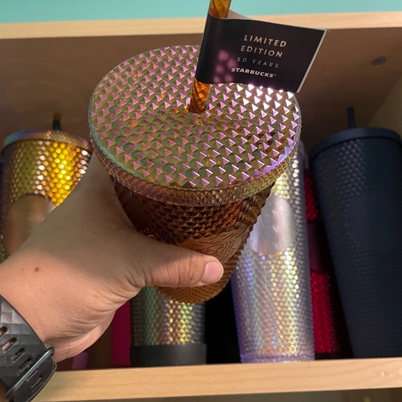 Brand new grade honeycomb studded Starbucks tumbler - Picture 3 of 4